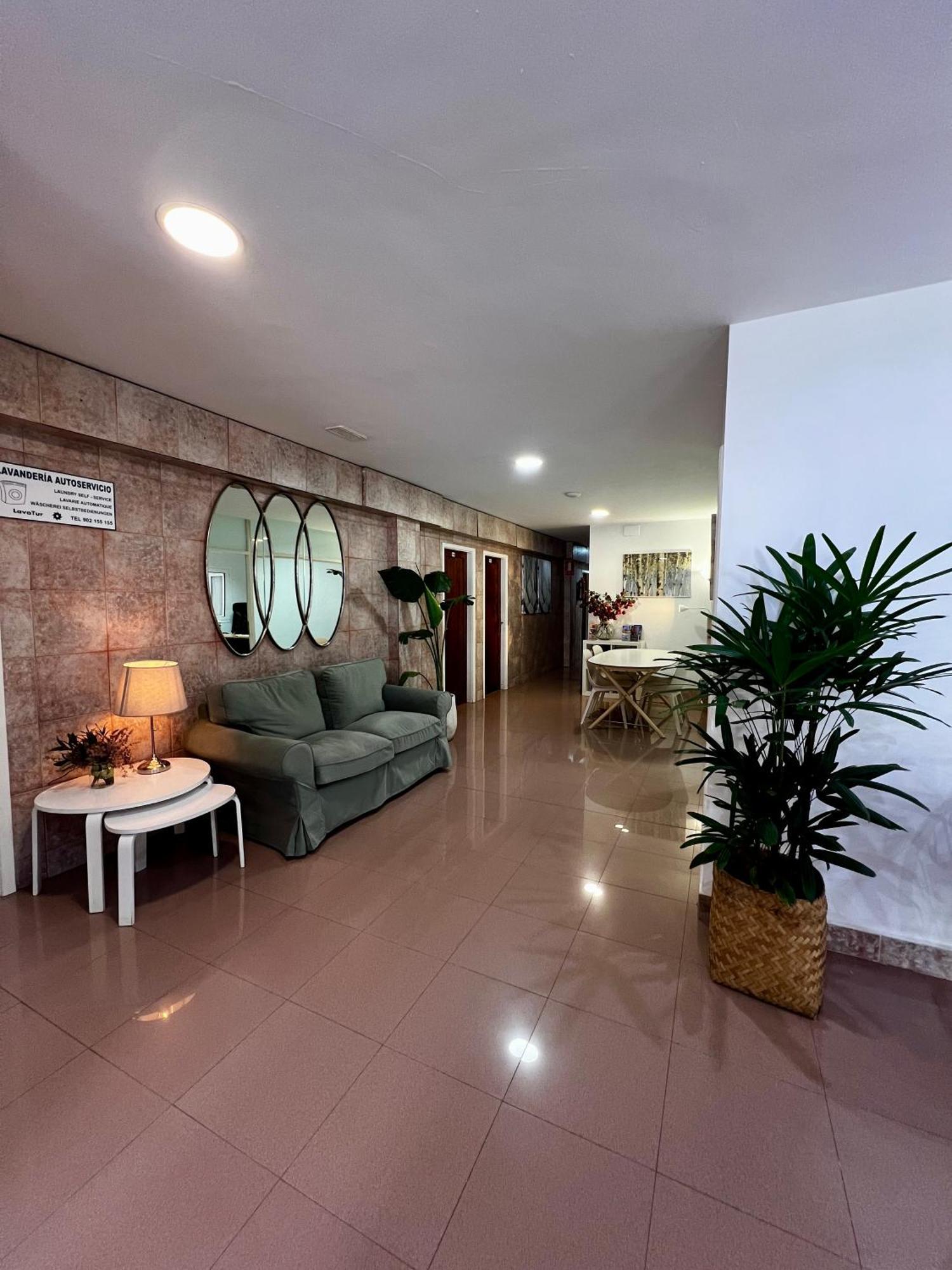 Hostal Residencia Cardona Arrecife  Exterior foto